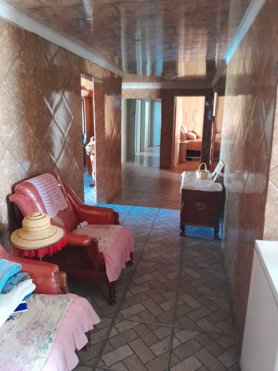  Bedroom Property for Sale in Kroonstad Rural Free State